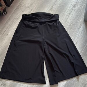 Nike  drifit capris culottes size medium